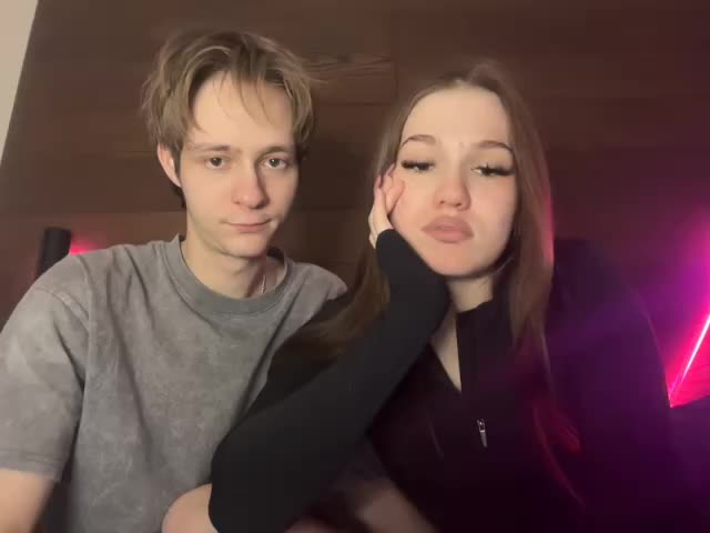 titsDestroy2007 Live Sex December 17, 2025