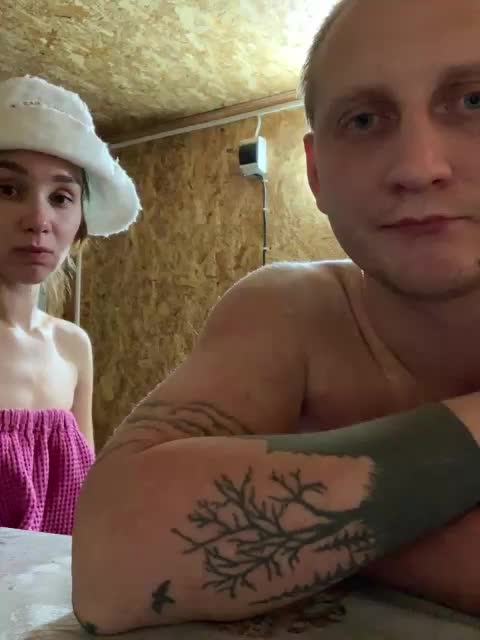 Queen-of-squirt Live Sex December 17, 2025