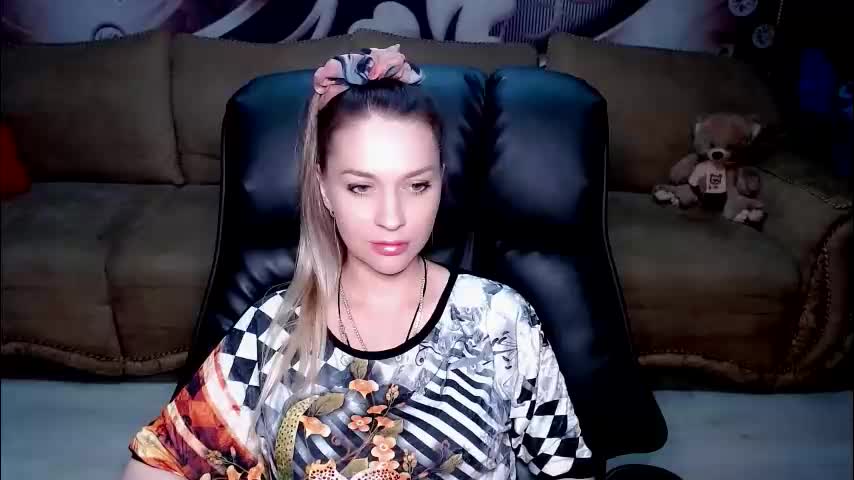 lovellymalina Live Sex December 17, 2025