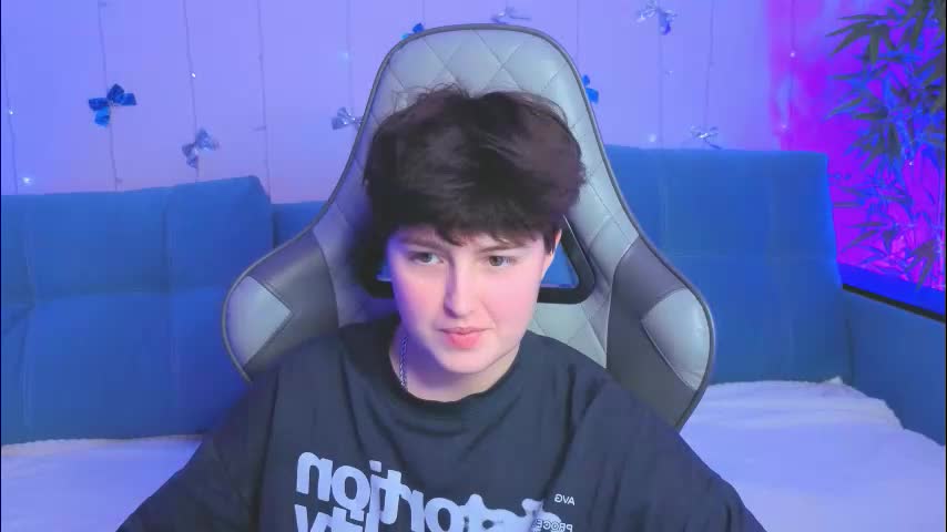 nanami_v02 Live Sex December 17, 2025