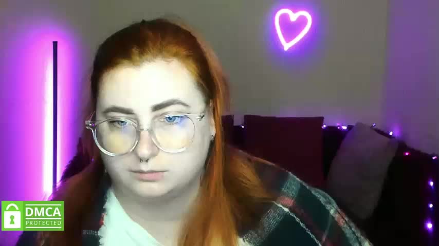 Aliciaredluv Live Sex December 17, 2025