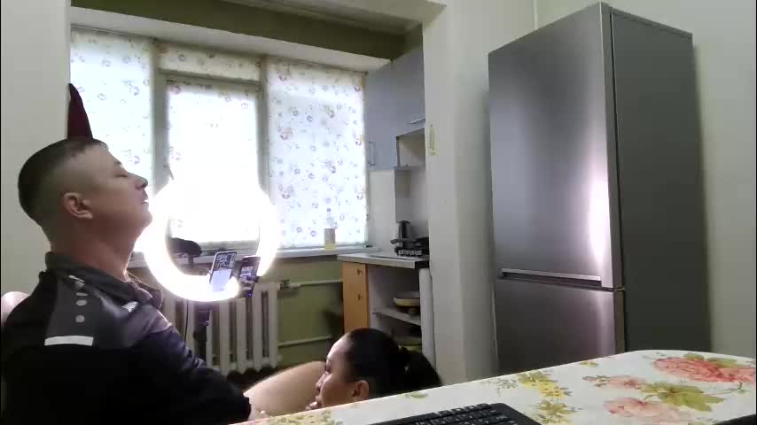 best_ass2000 Live Sex December 17, 2025