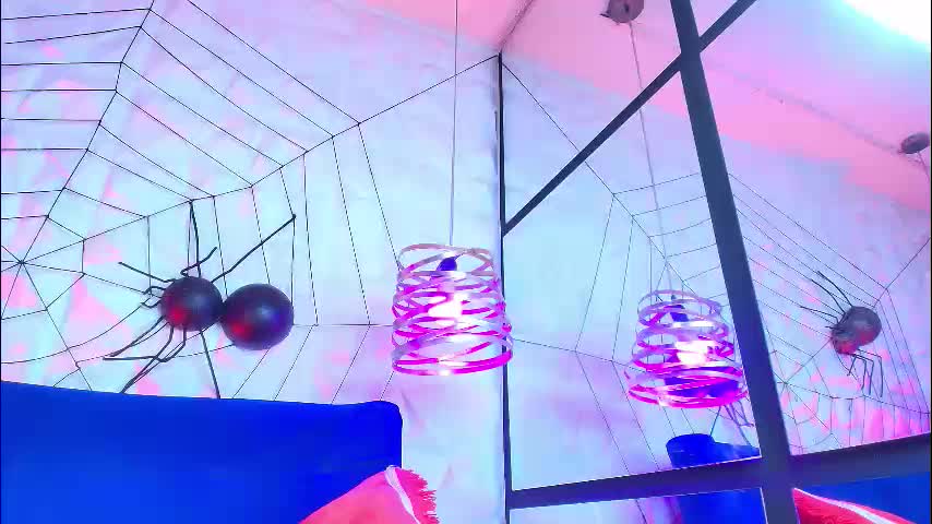 sweetie_foxxxx Live Sex December 17, 2025