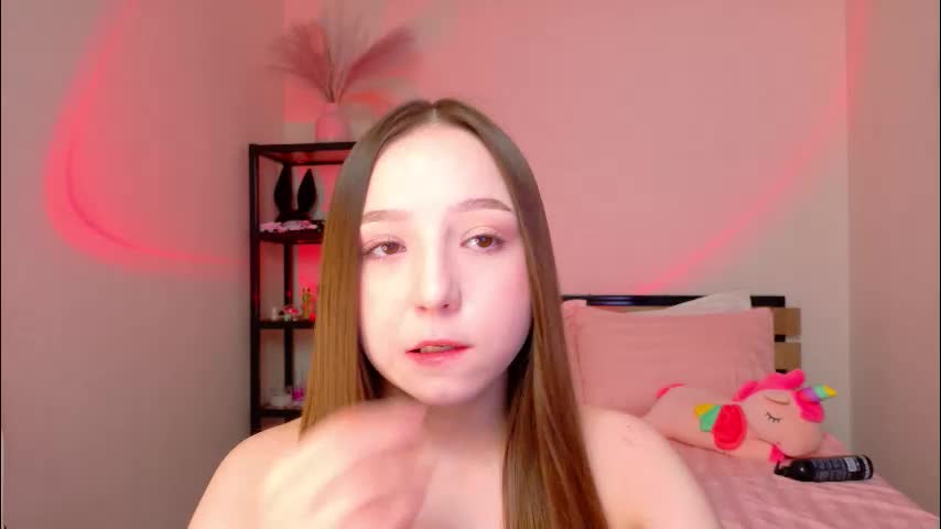 lovely_poppy Live Sex December 17, 2025