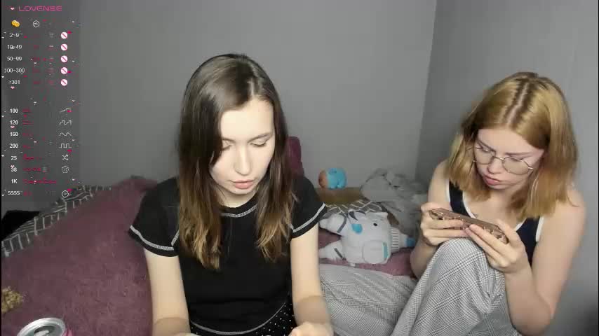 eumomino Live Sex December 17, 2025