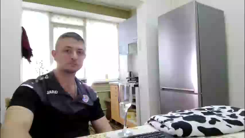 best_ass2000 Live Sex December 17, 2025