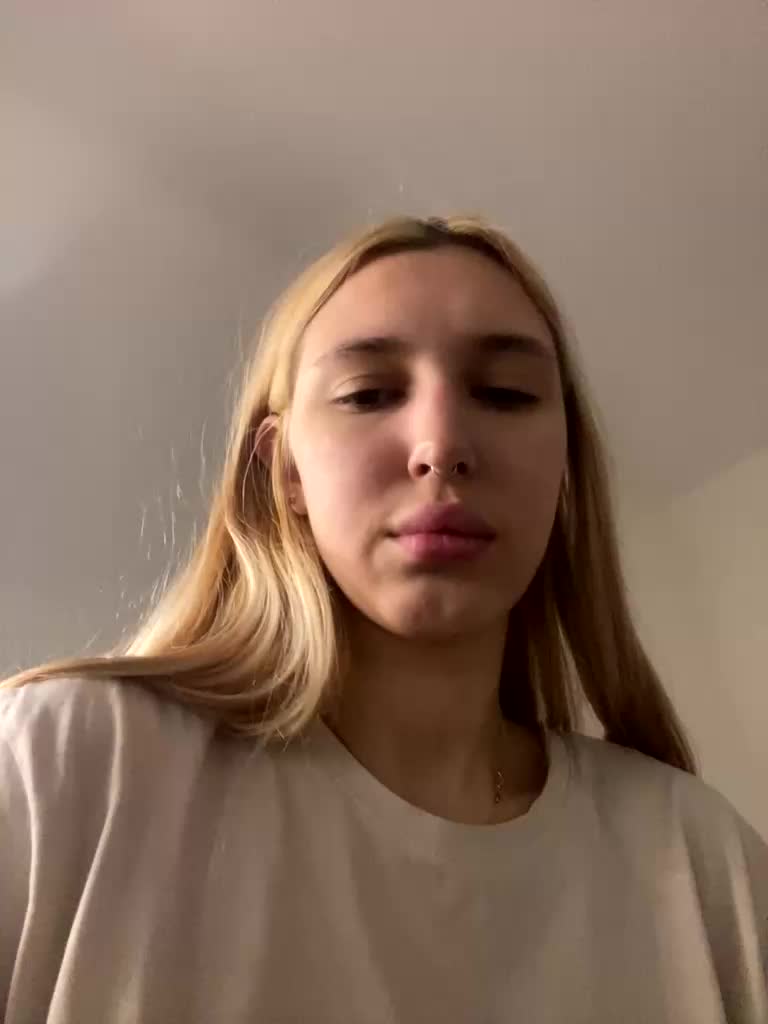 lina_wap Live Sex December 17, 2025