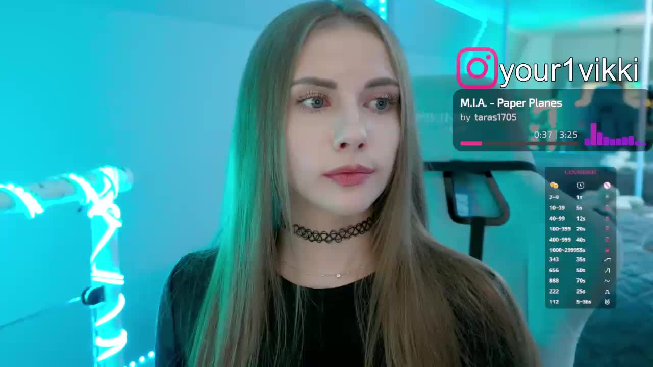 VikkiExtraCheese Live Sex December 17, 2025