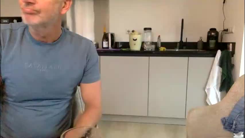 eronas74 Live Sex December 17, 2025