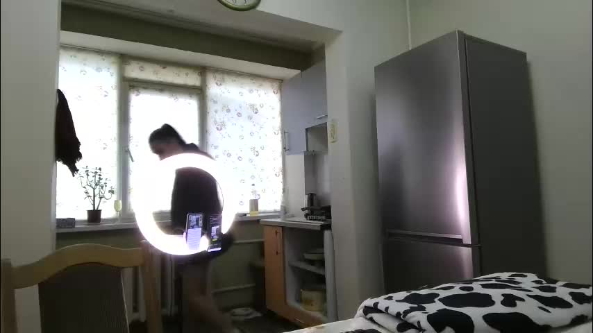 best_ass2000 Live Sex December 17, 2025