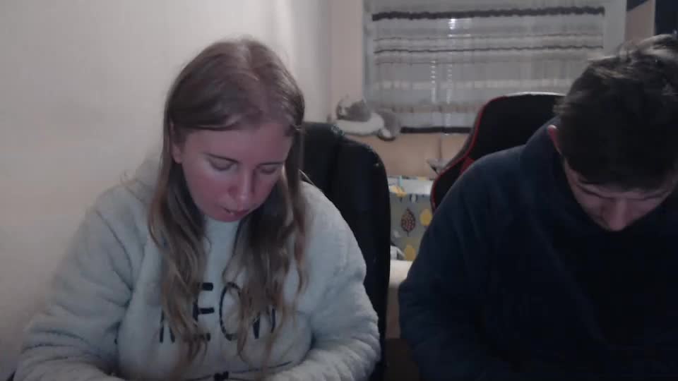 jenisandpeter Live Sex December 17, 2025