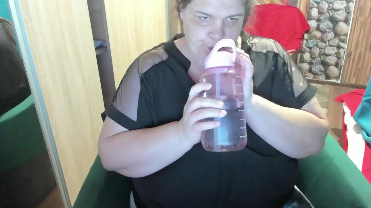 Ionysexylips69 Live Sex December 17, 2025