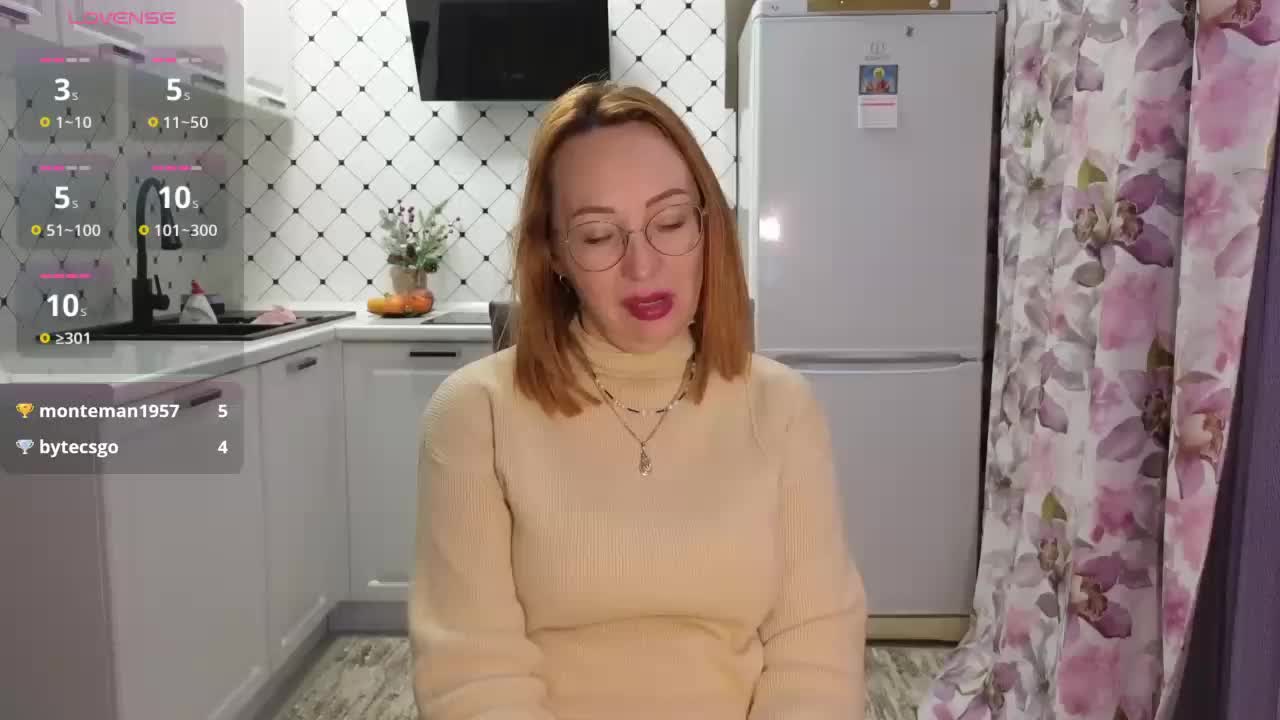 Pink-Lips Live Sex December 17, 2025