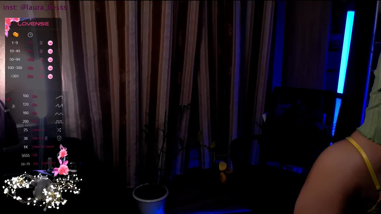 LauraBess Live Sex December 17, 2025