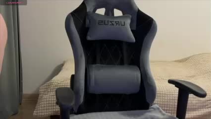 _M_O_L_O_K_O_ Live Sex December 17, 2025