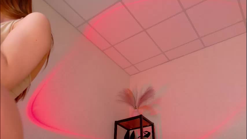 lovely_poppy Live Sex December 17, 2025