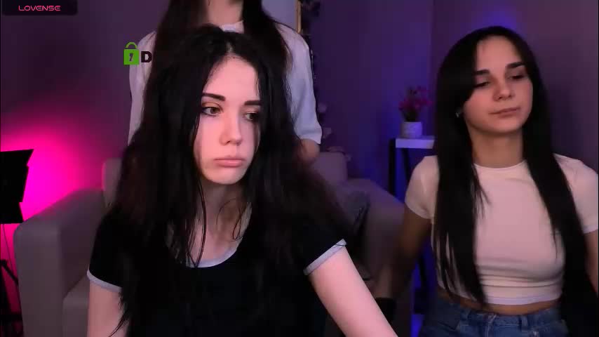 riley_sanders Live Sex 2025.12.17