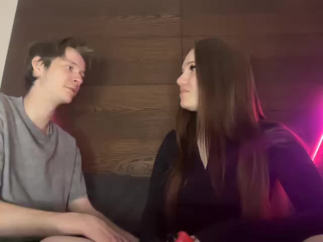 titsDestroy2007 Live Sex December 17, 2025