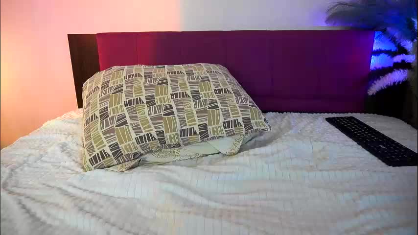 holyyy_fuck Live Sex 2025.12.17