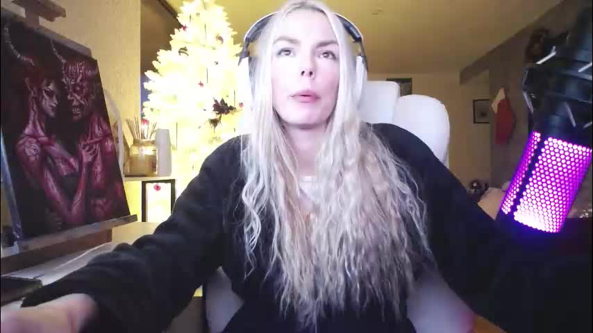 tinykylie Live Sex December 17, 2025