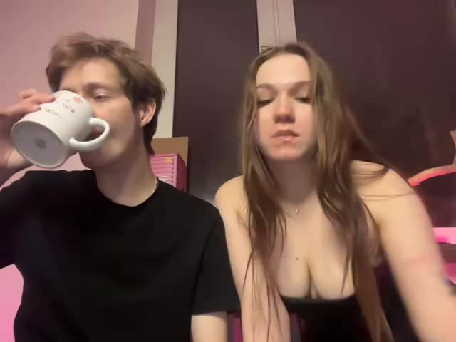 titsDestroy2007 Live Sex December 17, 2025