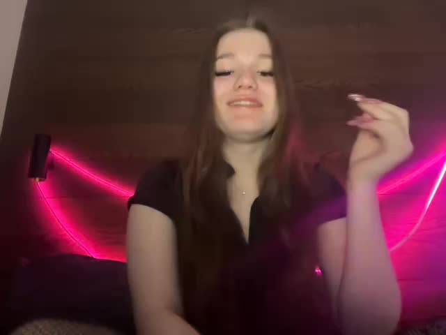 titsDestroy2007 Live Sex December 17, 2025