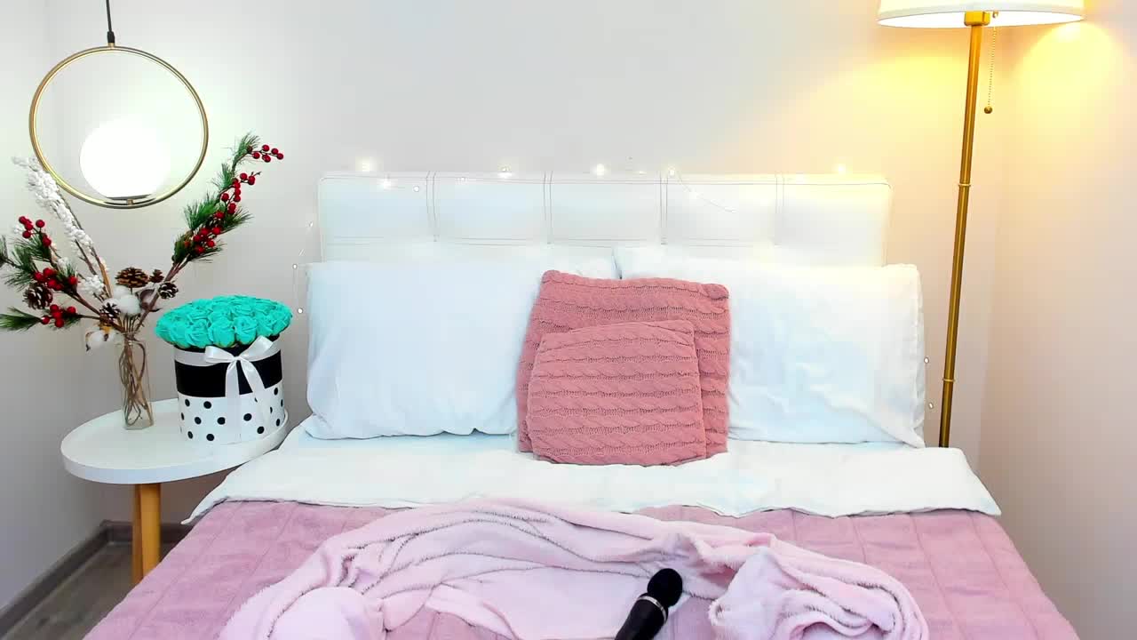 AndreaButt Live Sex 2025.12.17