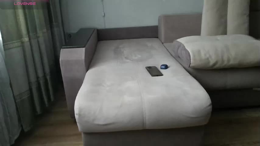 Milaa1998 Live Sex 2025.12.15