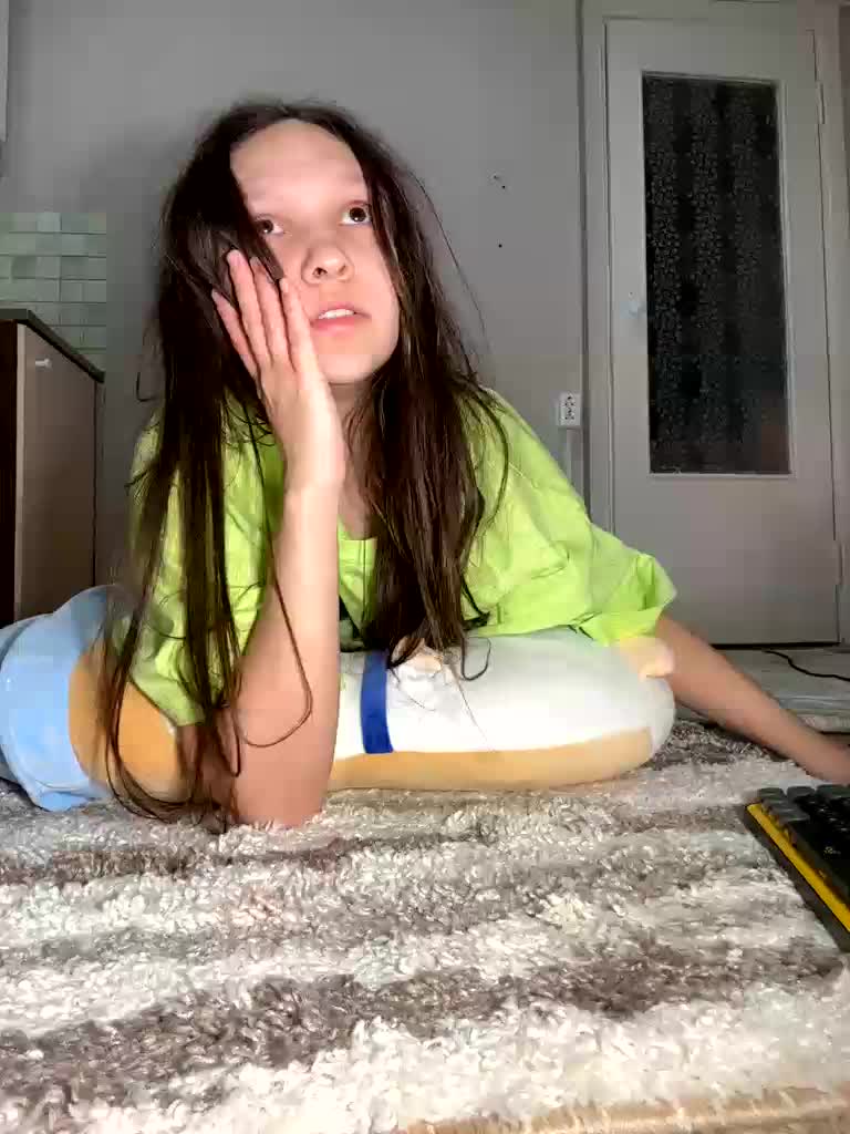 CuteLolly Live Sex December 17, 2025