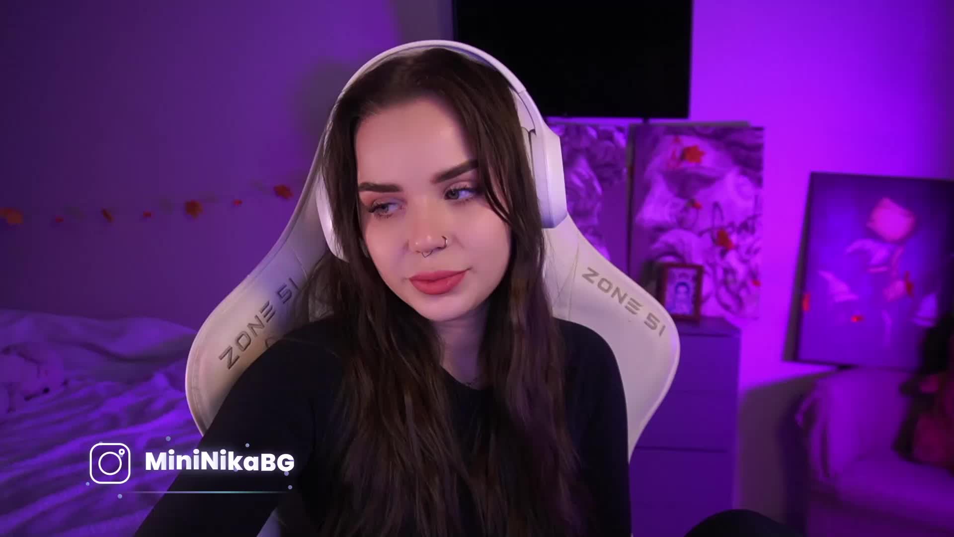 MiniNika Live Sex 2025.12.14
