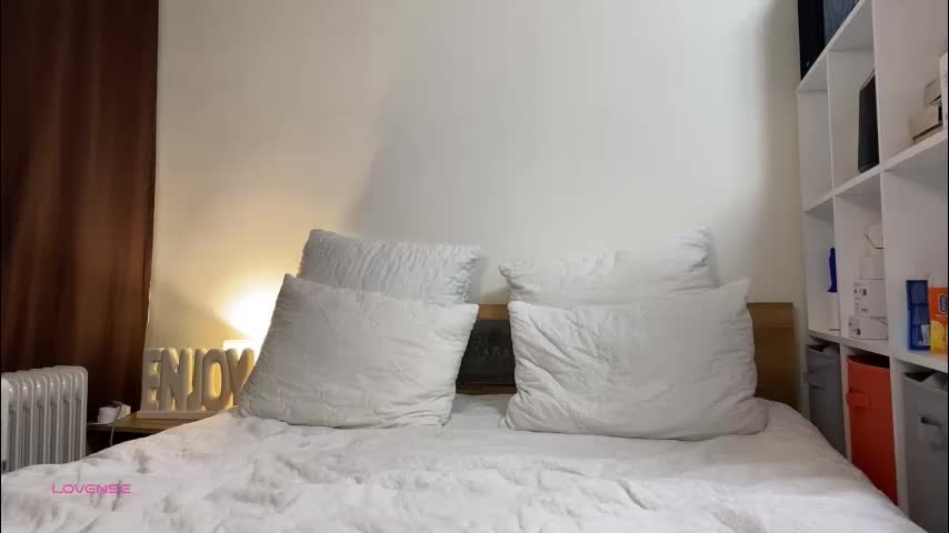 annetmoroz Live Sex December 17, 2025