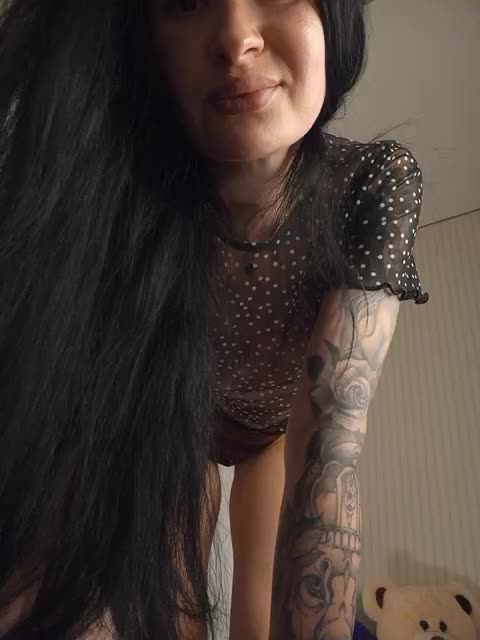 Black_chick Live Sex December 17, 2025