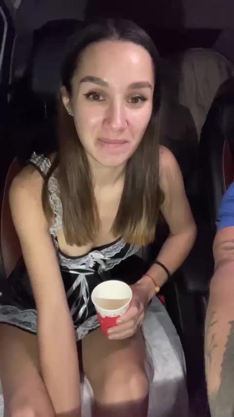 Queen-of-squirt Live Sex 2025.12.13