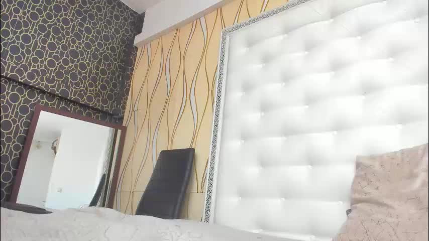 karissia_ Live Sex December 18, 2025