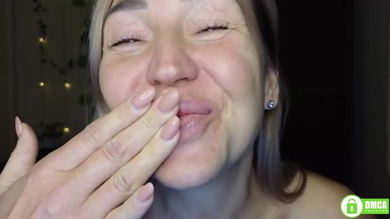 Jullyblondkiss Live Sex 2025.12.17