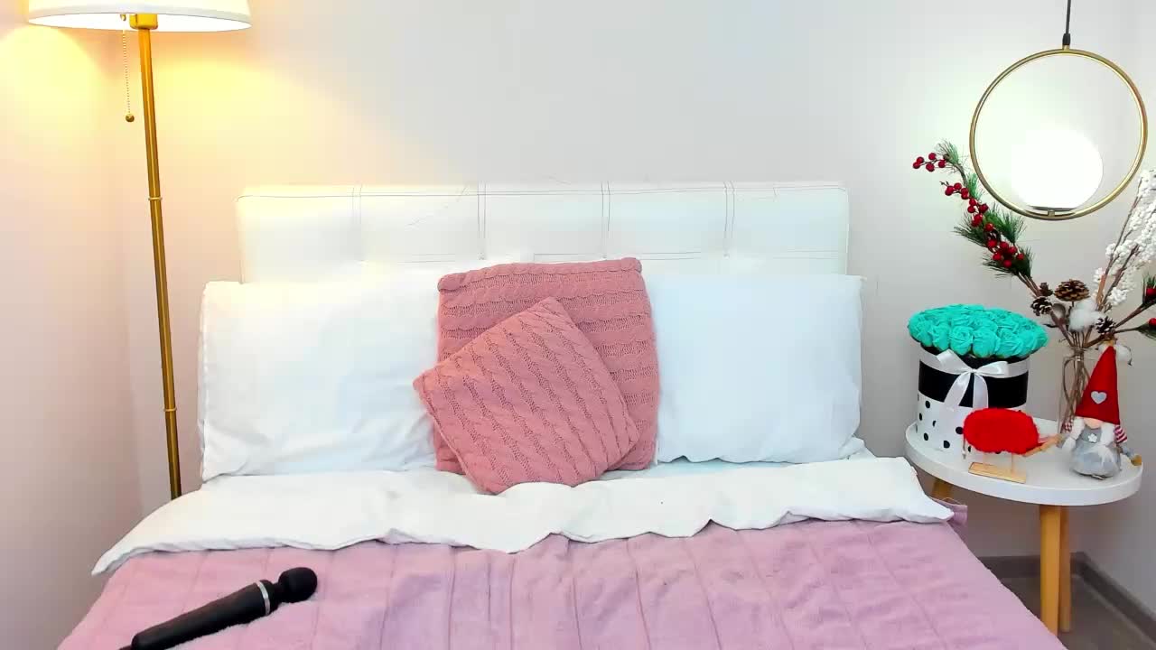 AndreaButt Live Sex 2025.12.16