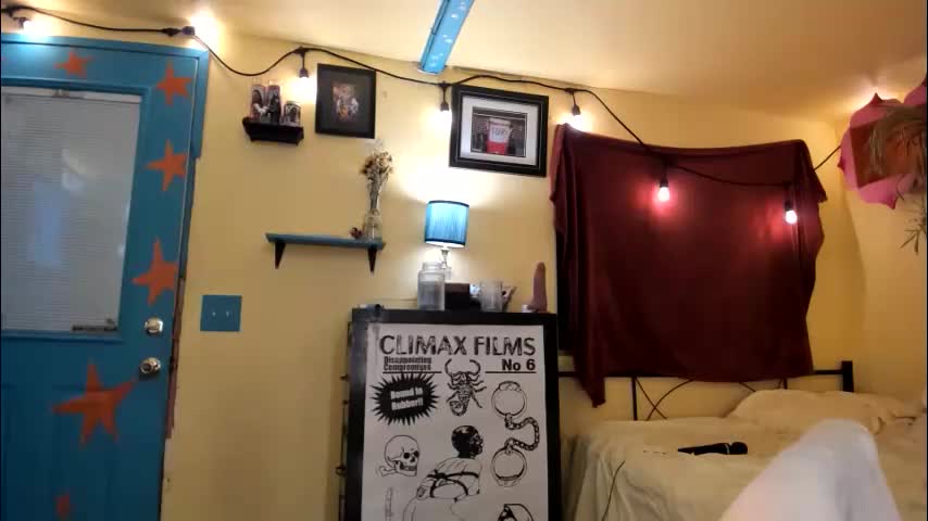 pinkandheated Live Sex December 18, 2025