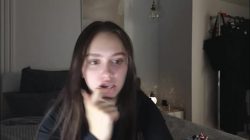 evi_woow Live Sex 2025.12.17