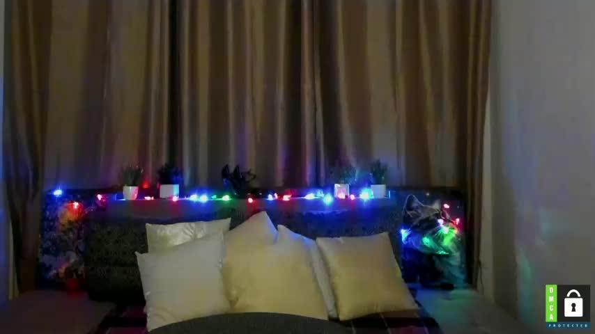 AliannaSoloKisses Live Sex 2025.12.17