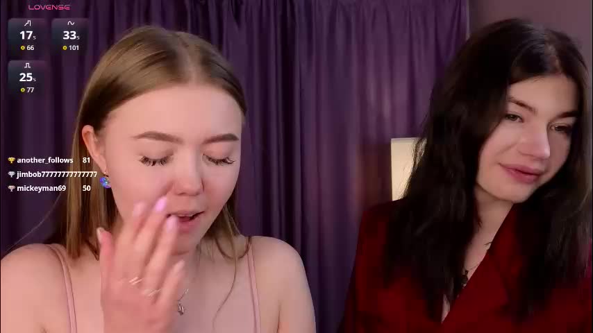 berry_bloom Live Sex 2025.12.17