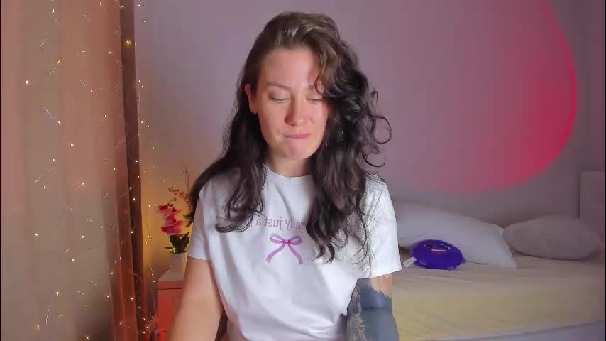 miakhalllirae Live Sex 2025.12.17