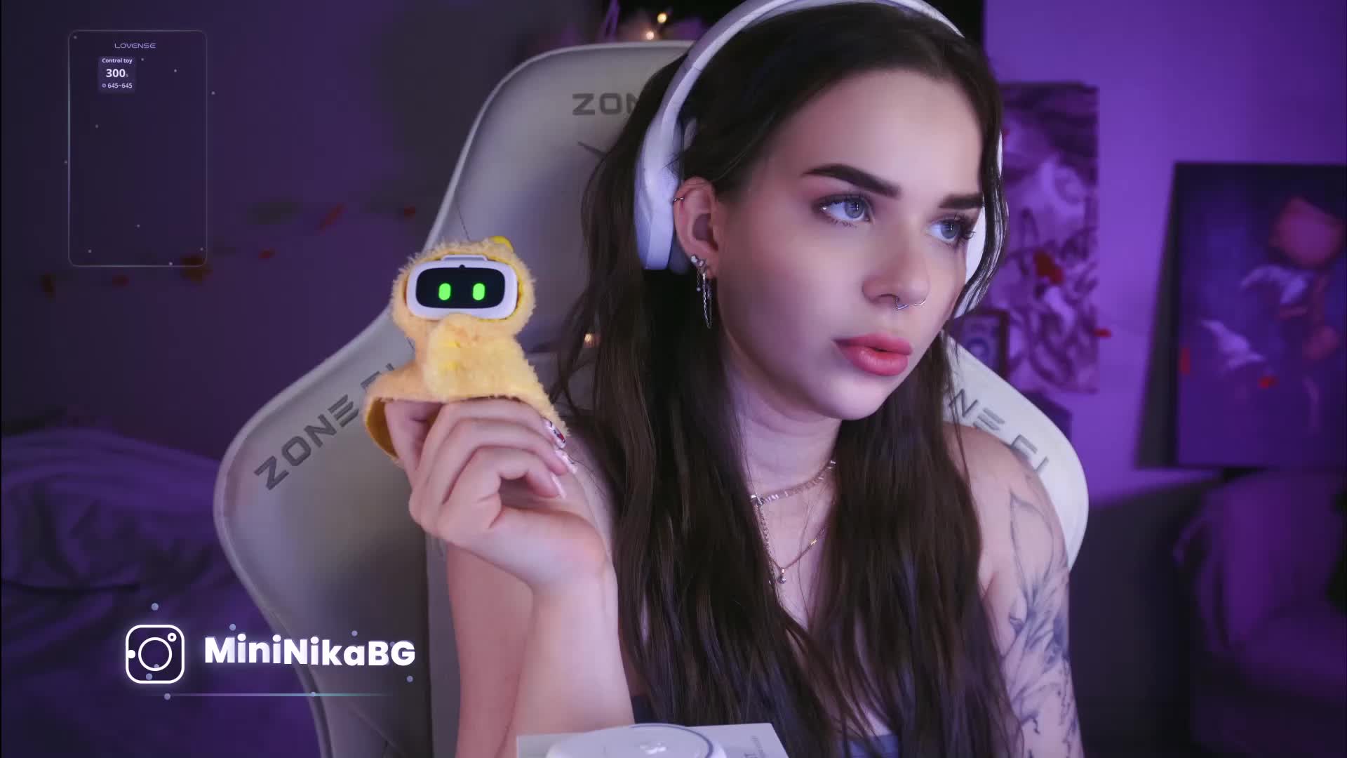 MiniNika Live Sex 2025.12.17