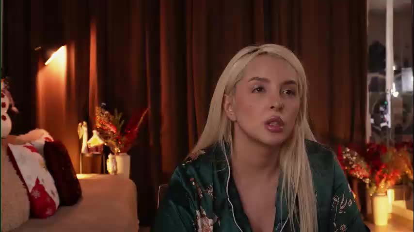 victoriamorrone Live Sex 2025.12.18