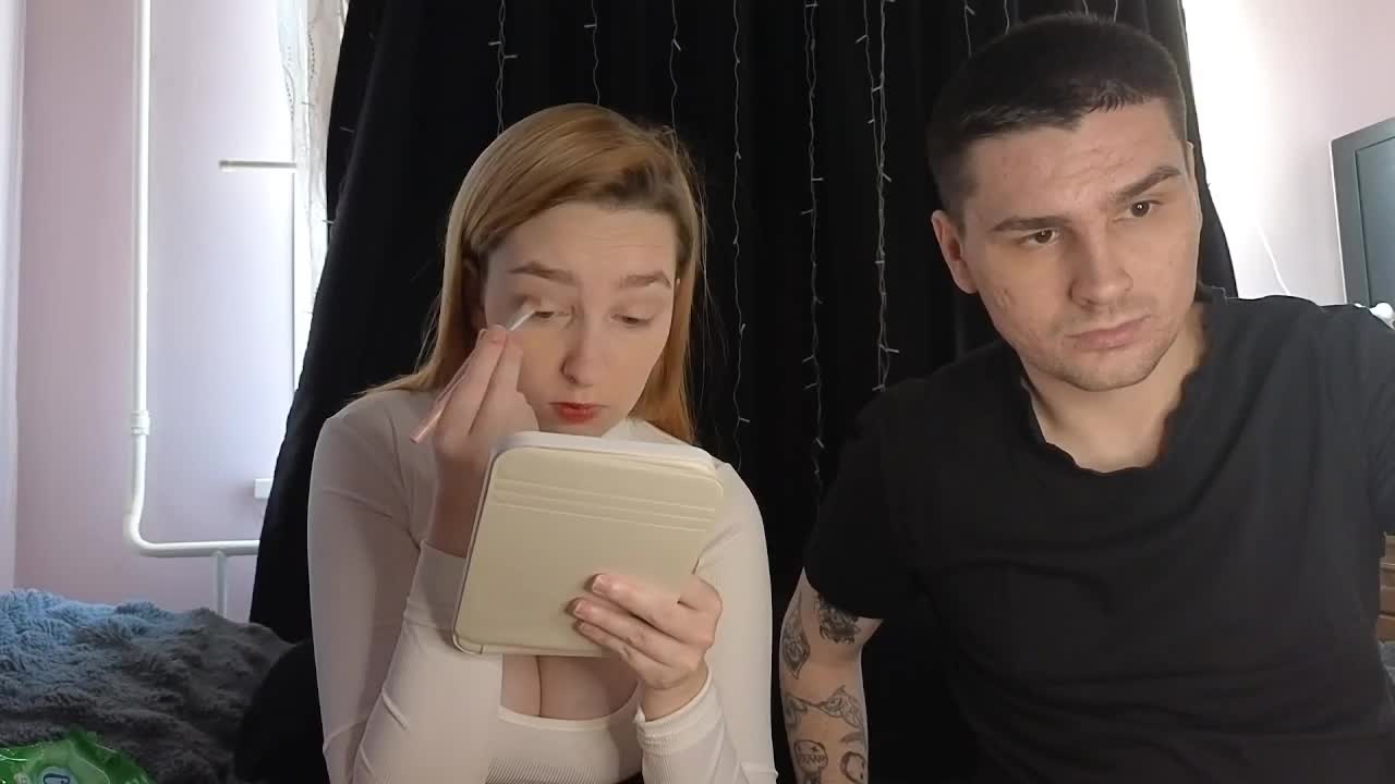 Sweet-Little-Lie Live Sex 2025.12.18