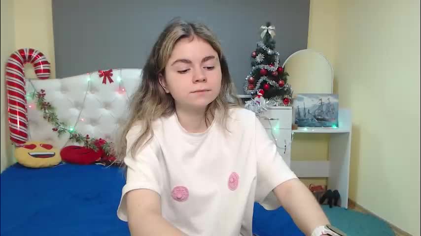 rrtinaredly Live Sex 2025.12.17