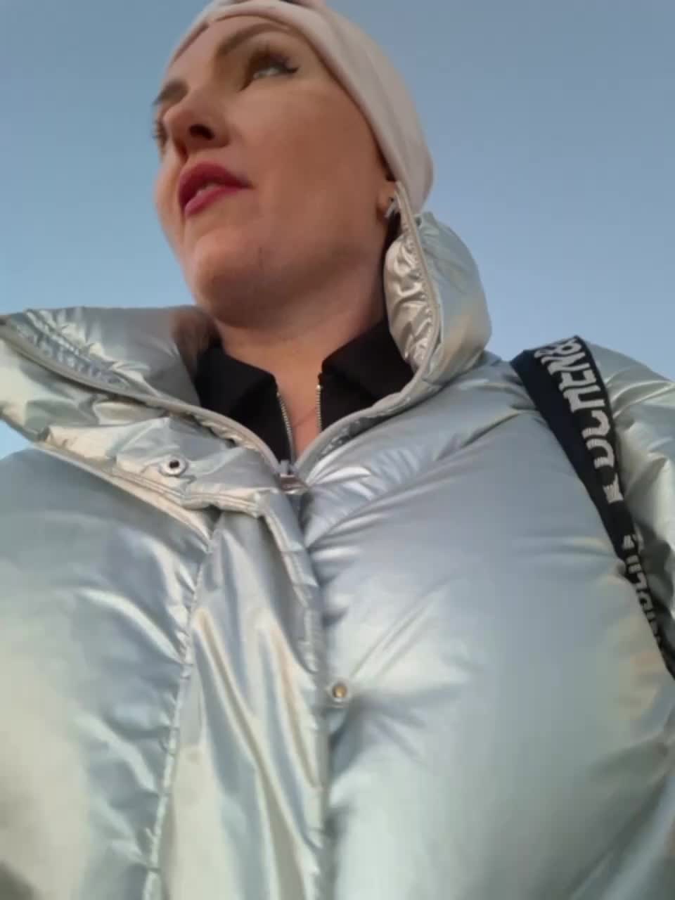 DIVORA Live Sex 2025.12.18