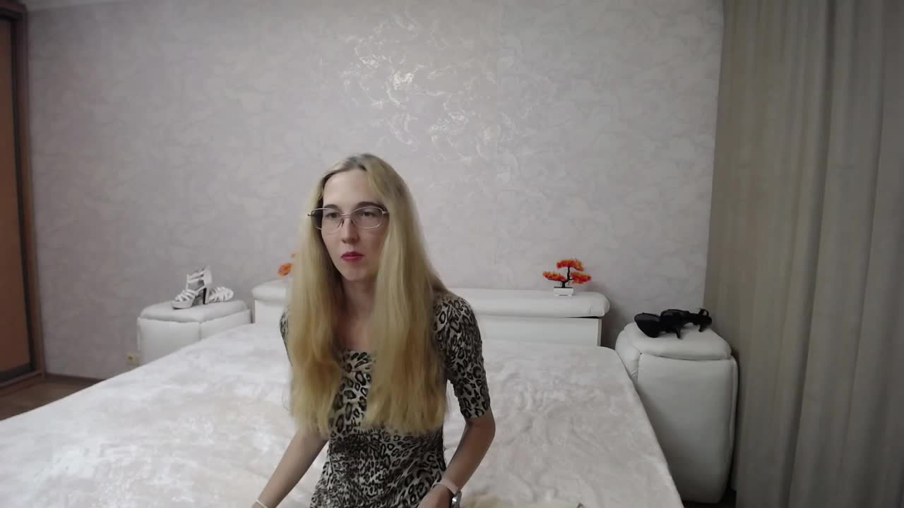 LizzieBrait Live Sex 2025.12.18