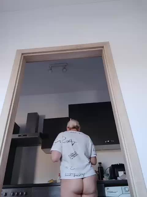 Vika211 Live Sex 2025.12.18