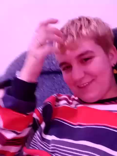 2Lesbians Live Sex 2025.12.18