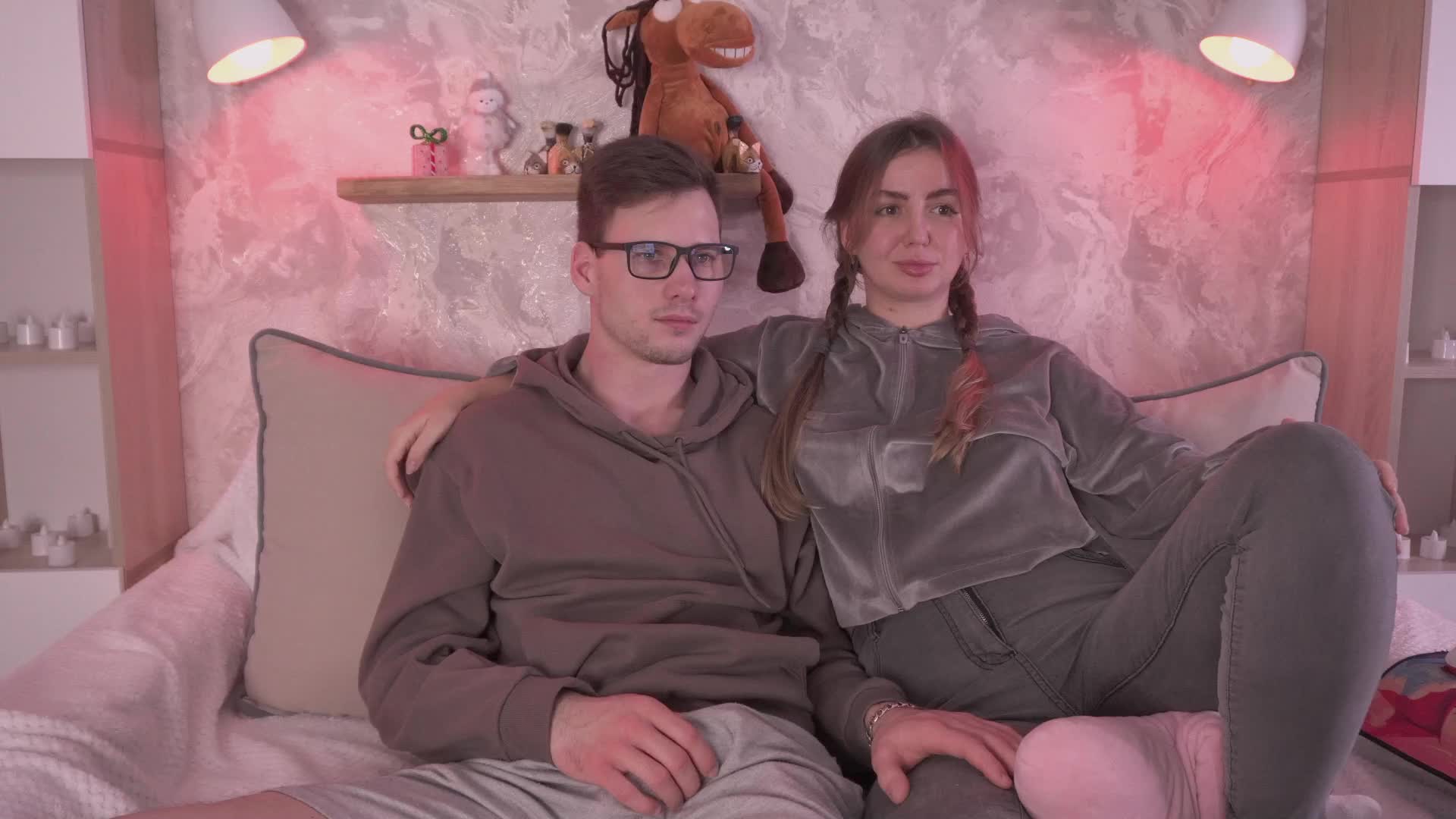 PashaAndMila Live Sex 2025.12.18